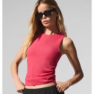 Alo Women’s Ribbed En Pointe Tank in Candy Red Size Medium